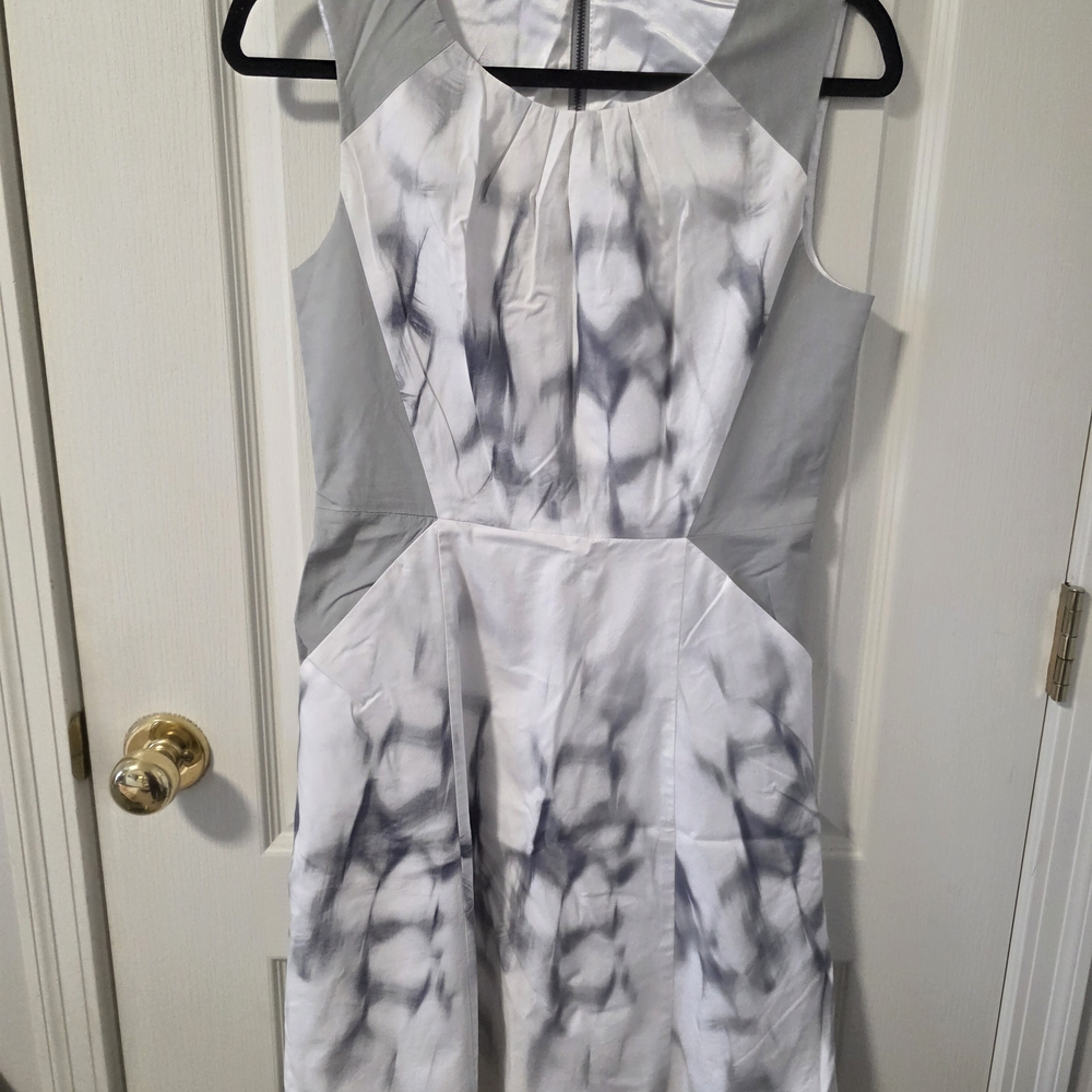 Gray and White Sleeveless Dress
